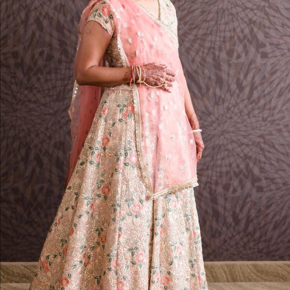 Rose Gold lehenga - Picture 1 of 10